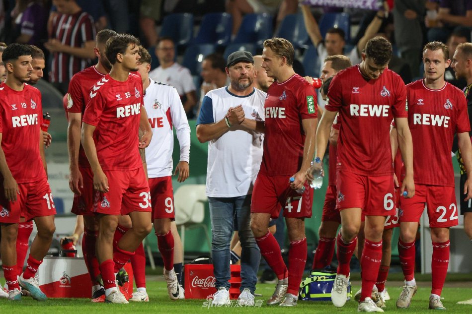 年轻后卫 年轻后卫